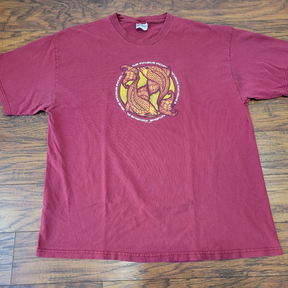 Vintage INCUBUS Koi Fish Brandon Boyd Artwork Burgundy Red Shirt sz XL 2001 Y2K